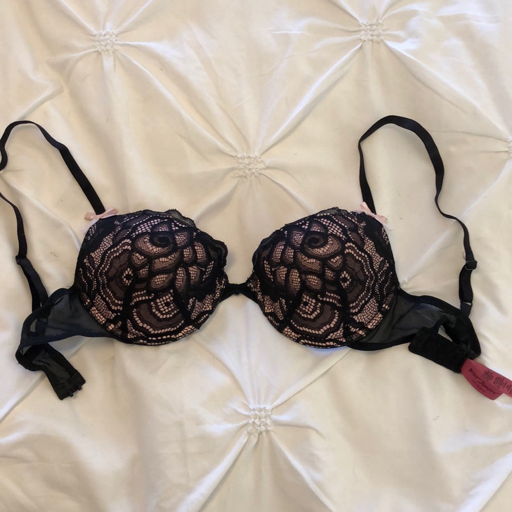 Betsey Johnson Bra 32C